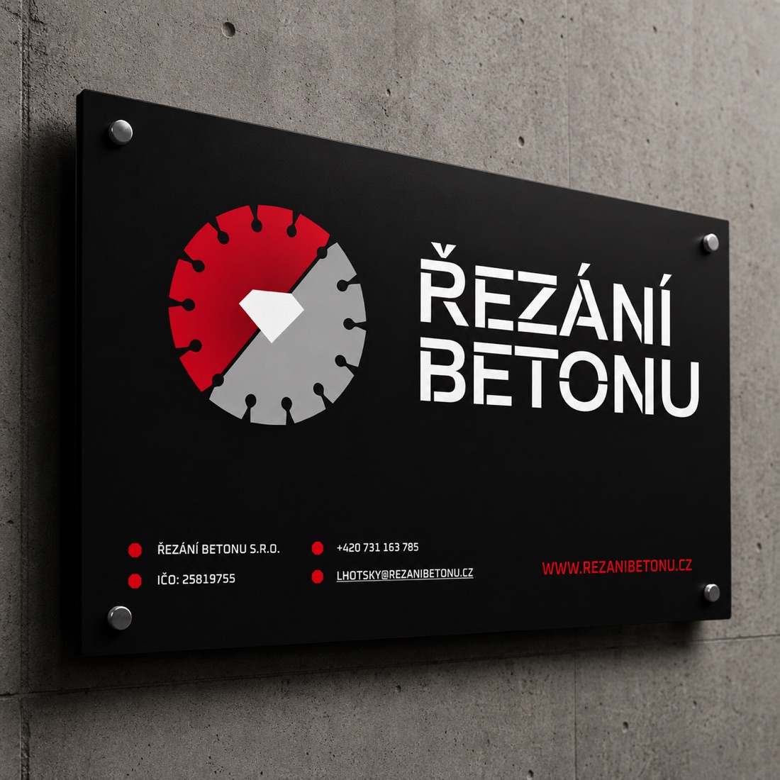 Realizace Řezání betonu vizuální identita cedule a banner